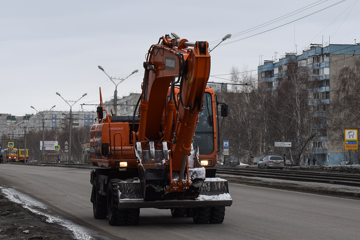 Алтайский край, № 5530 ТК 70 — Doosan DX210W