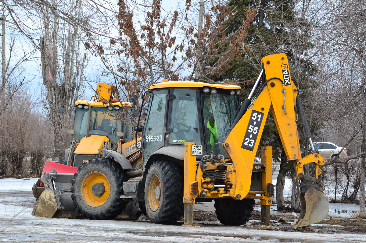 Волгоградская область, № 3752 ВЕ 34 — JCB 4CX