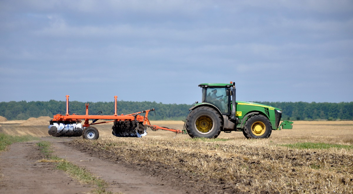 Рязанская область, № 1811 РС 62 — John Deere (общая модель); Прицепы сельскохозяйственные — Бороны дисковые (общая)