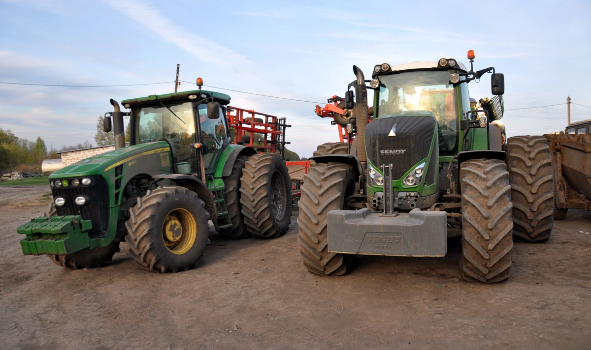 Рязанская область, № (62) Б/Н СТ 0205 — John Deere 8295R; Рязанская область, № (62) Б/Н СТ 0156 — Fendt 936 Vario