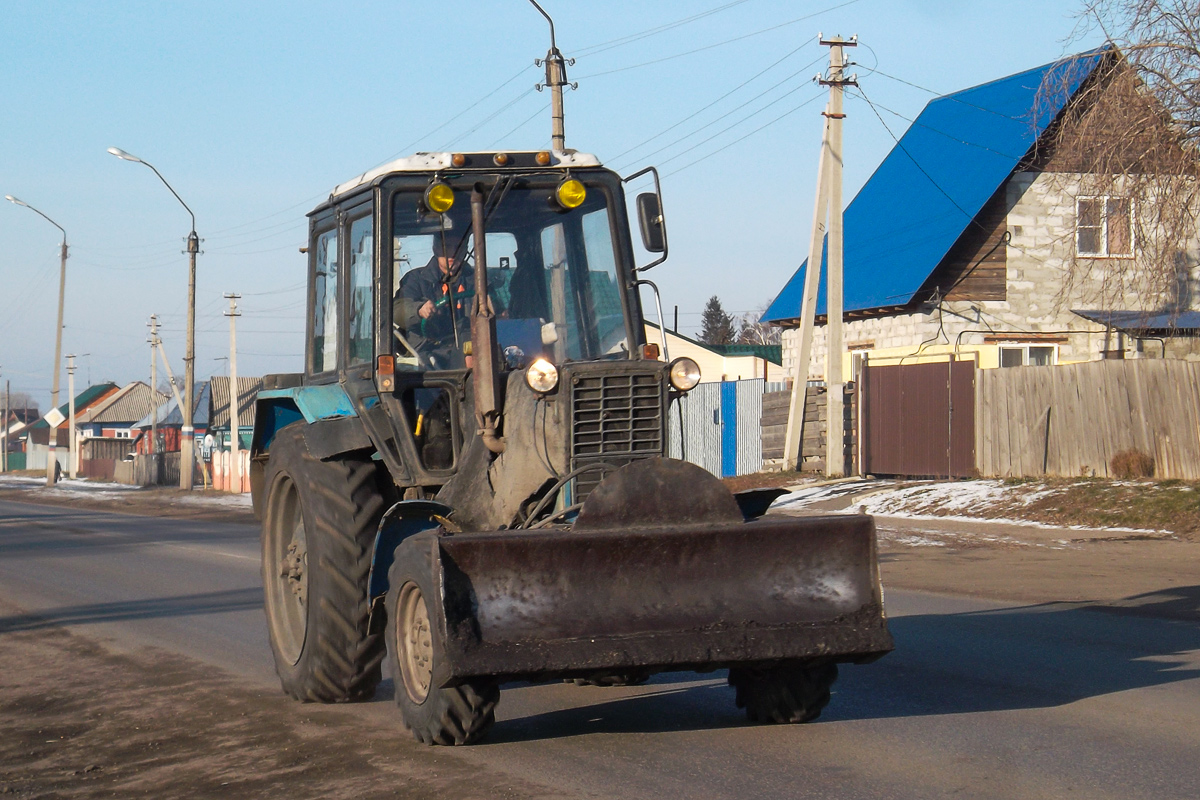 Алтайский край, № (22) Б/Н СТ 0205 — Беларус-82.1; Алтайский край — Спецтехника с нечитаемыми (неизвестными) номерами