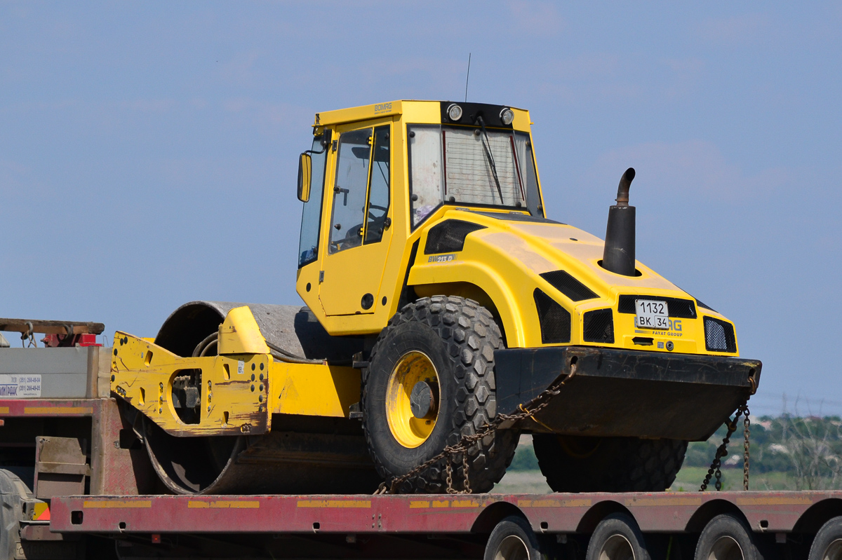 Волгоградская область, № 1132 ВК 34 — Bomag BW 213 (общая модель)