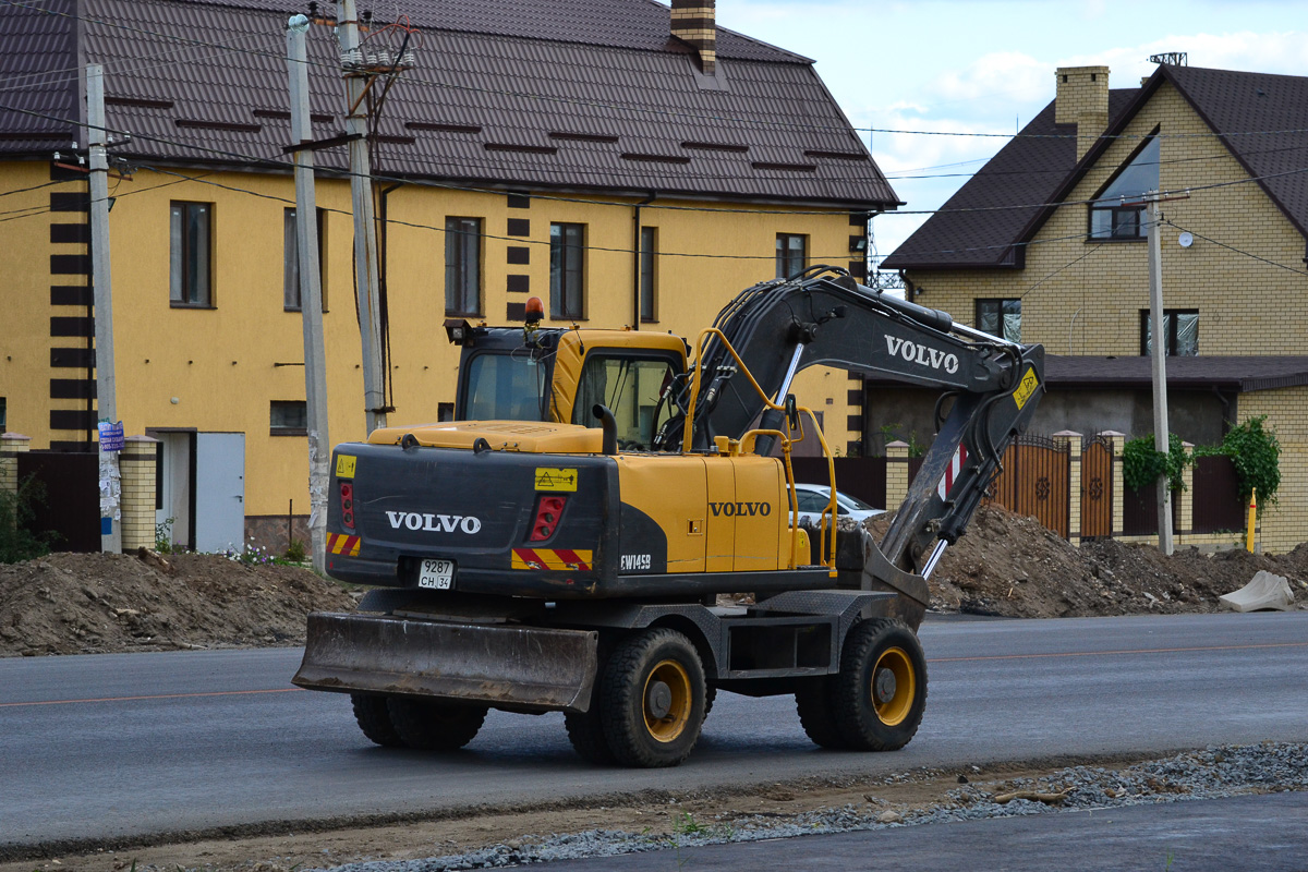 Волгоградская область, № 9287 СН 34 — Volvo EW145