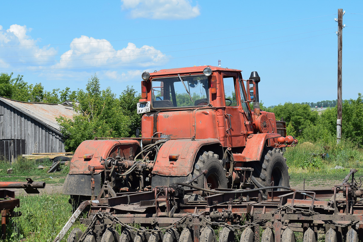 Алтайский край, № 0792 АУ 22 — Т-150К