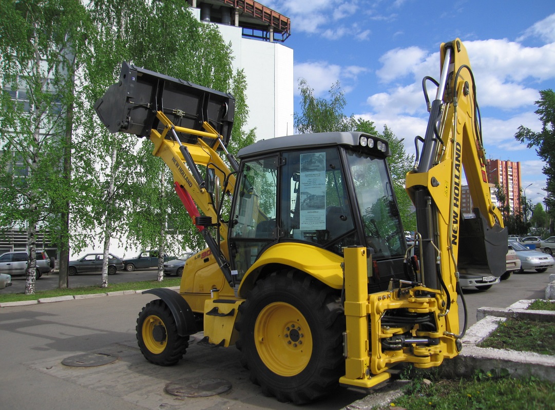 Удмуртия, № (18) Б/Н СТ 0088 — New Holland LB90.B