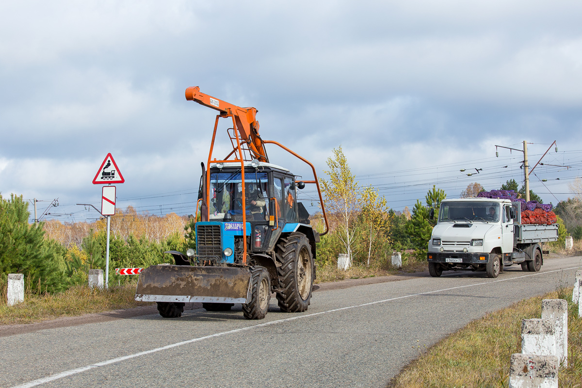 Красноярский край, № (24) Б/Н СТ 0056 — Беларус-82.1