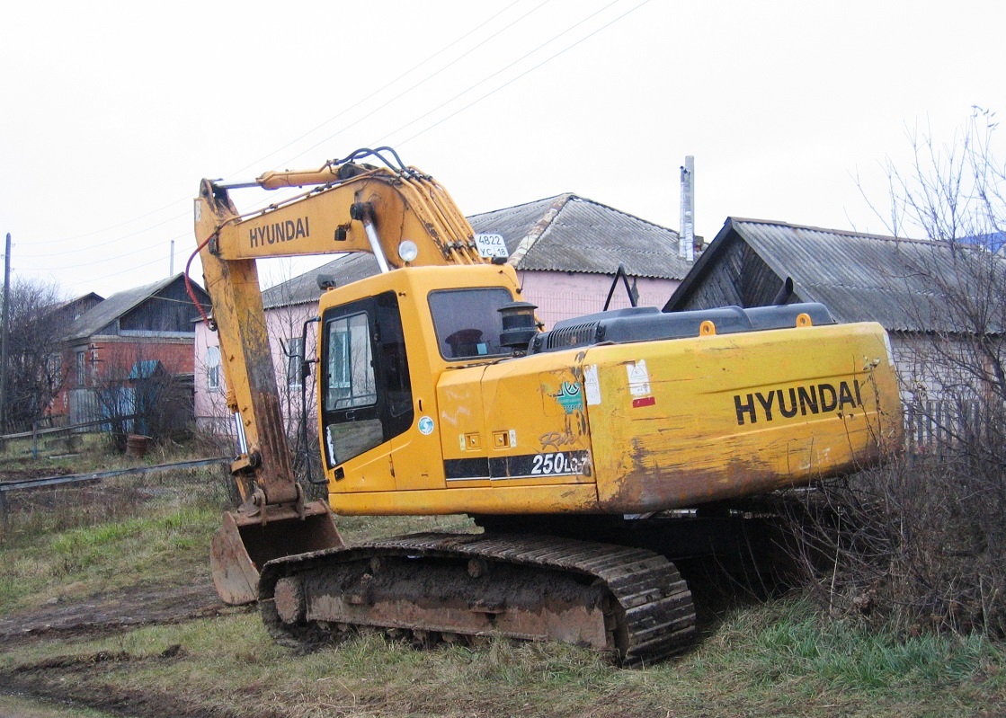 Удмуртия, № 4822 УС 18 — Hyundai R250LC