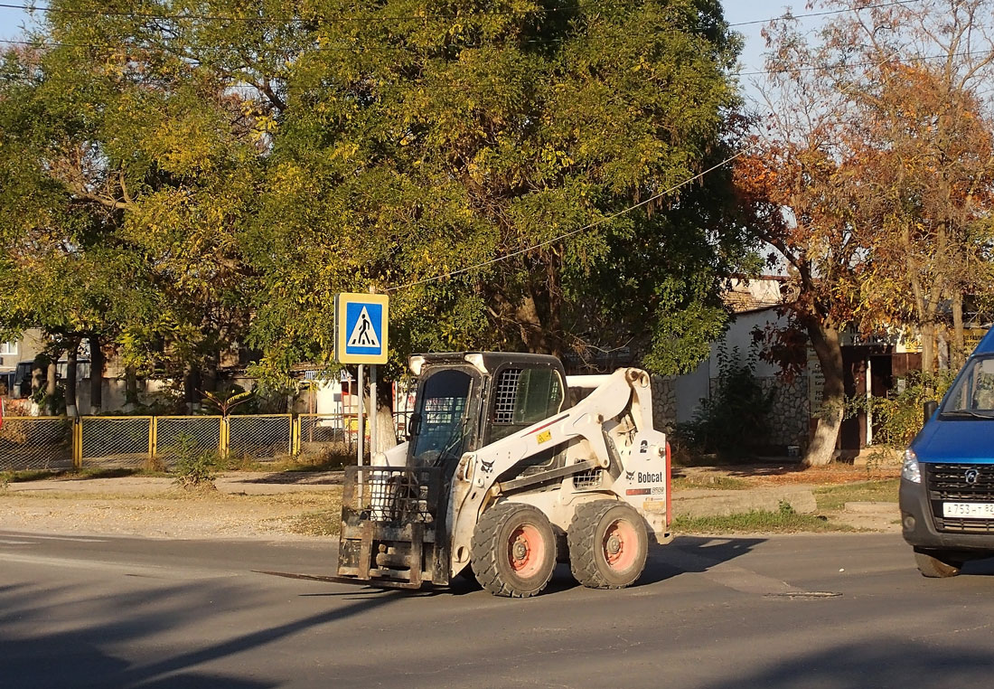 Крым, № 7898 КВ 82 — Bobcat S650