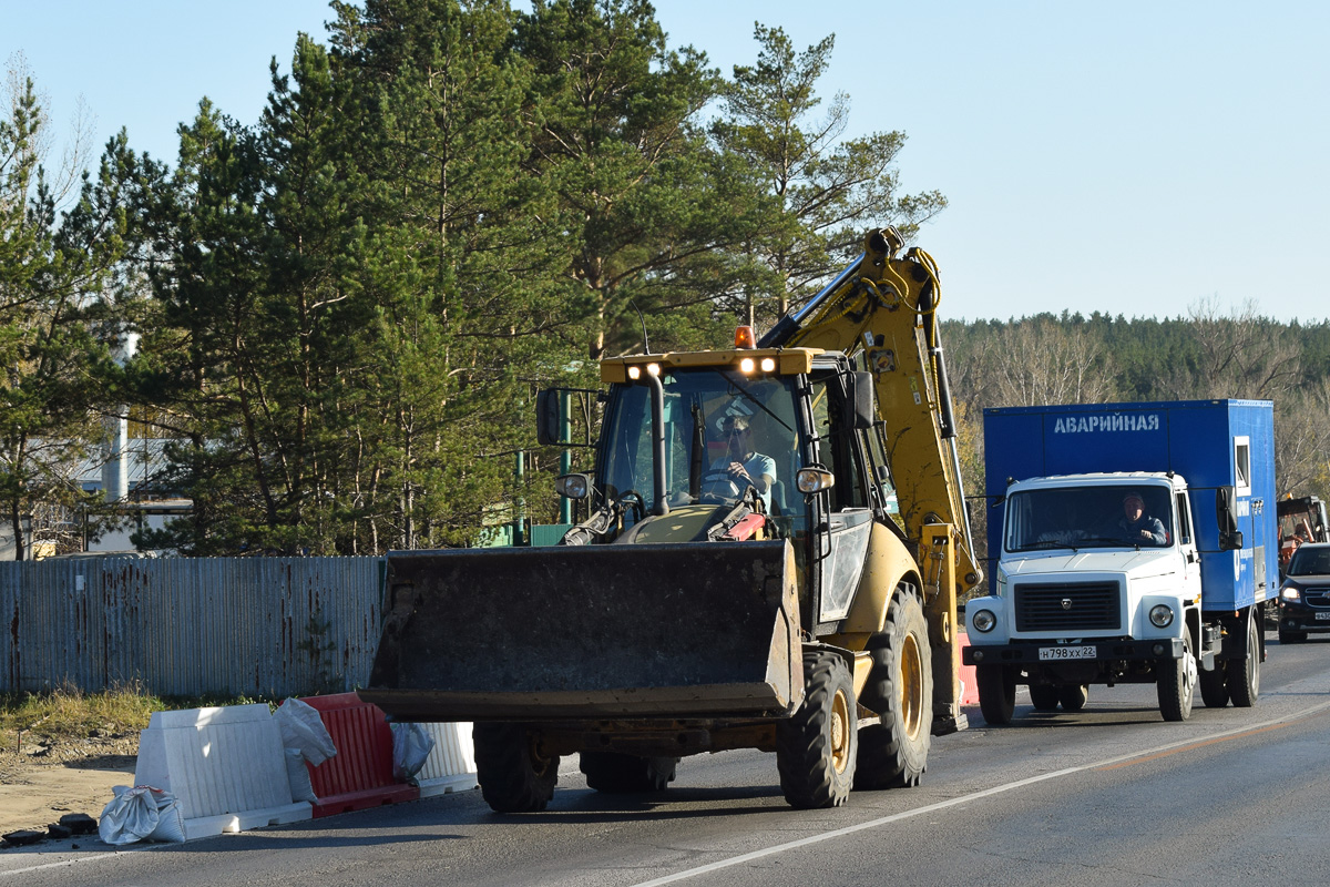 Алтайский край, № 7071 НХ 54 — Caterpillar 432