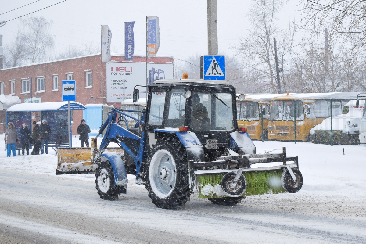 Алтайский край, № 1664 АМ 22 — Беларус-82.1