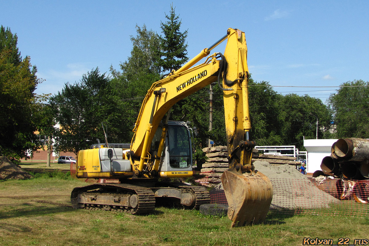 Алтайский край, № 8349 АС 22 — New Holland Kobelco E215B