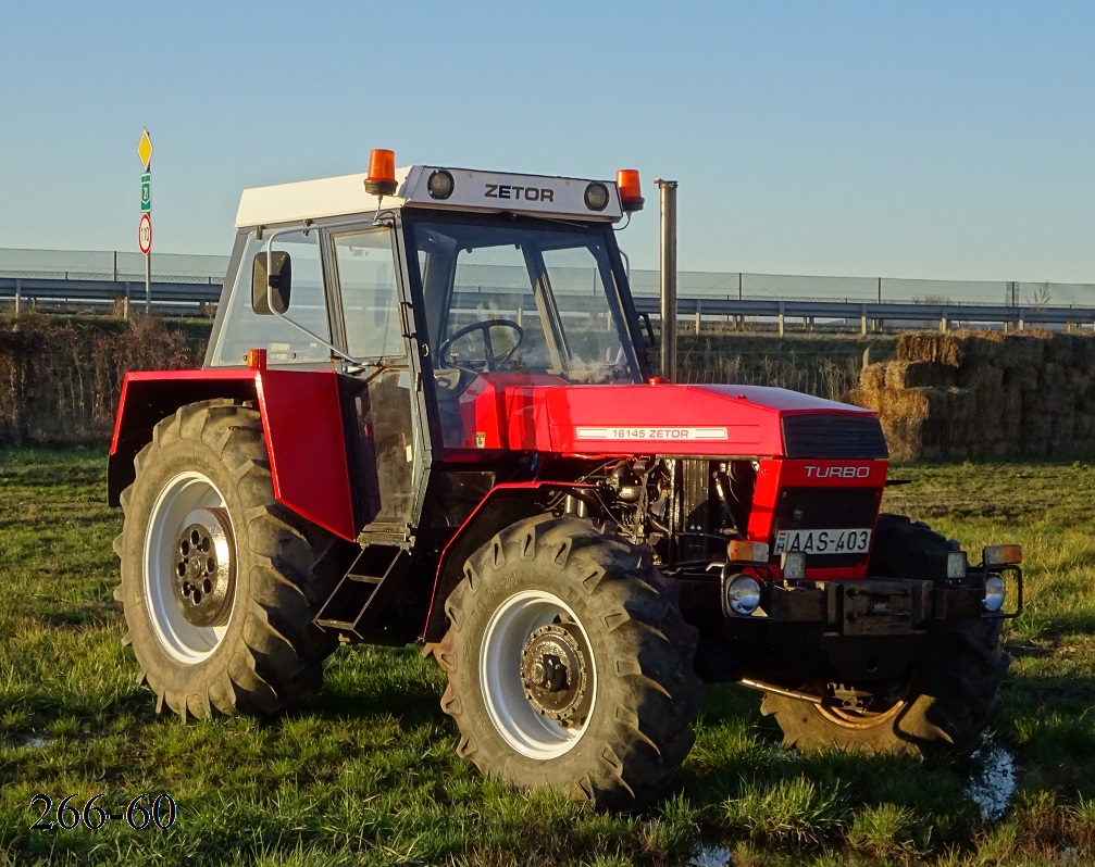 Венгрия, № AAS-403 — Zetor 16145