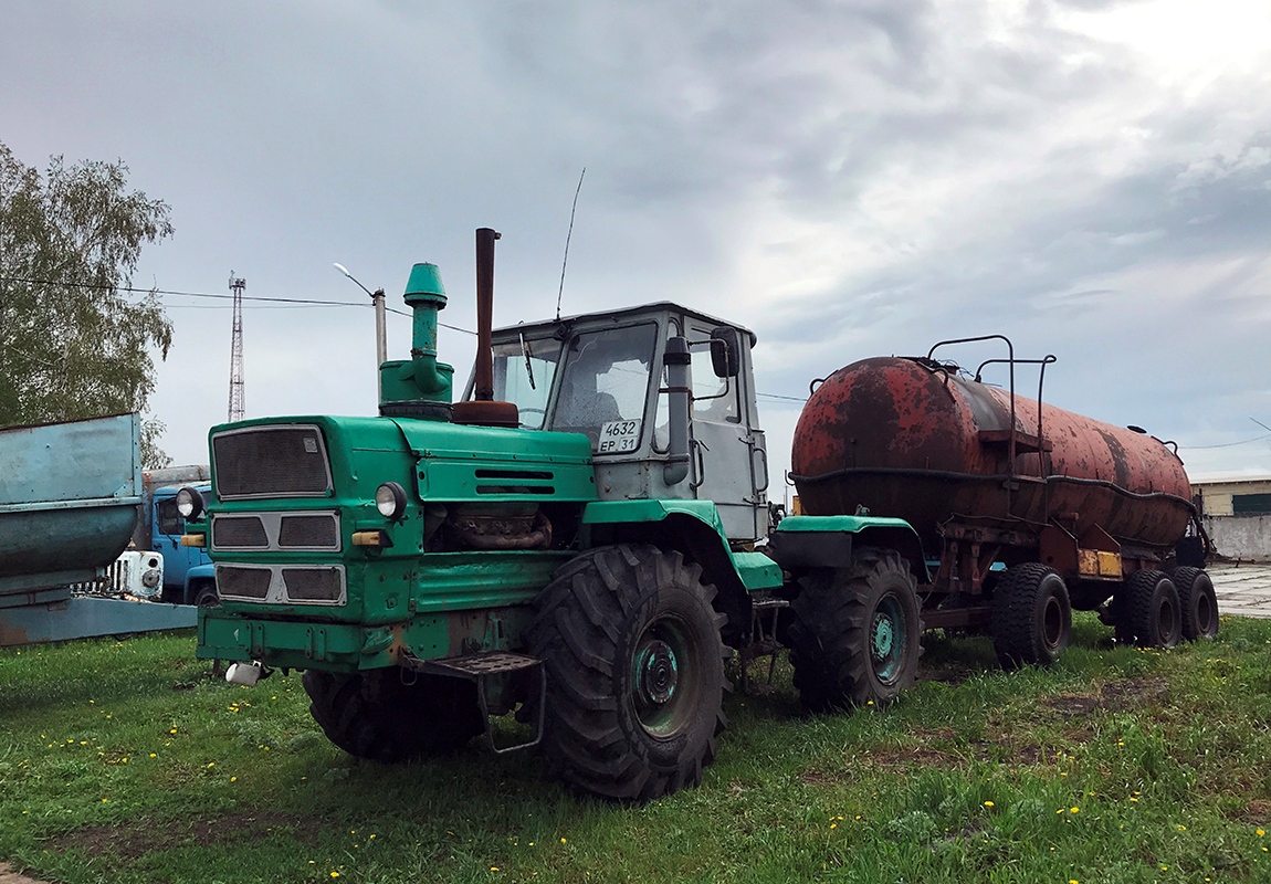 Белгородская область, № 4632 ЕР 31 — Т-150К; Прицепы сельскохозяйственные — Машины для внесения жидких удобрений