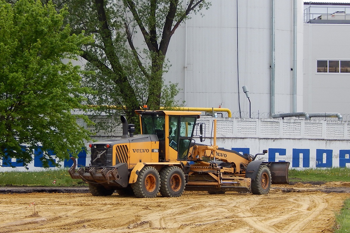 Белгородская область, № 4057 ЕС 31 — Volvo G946