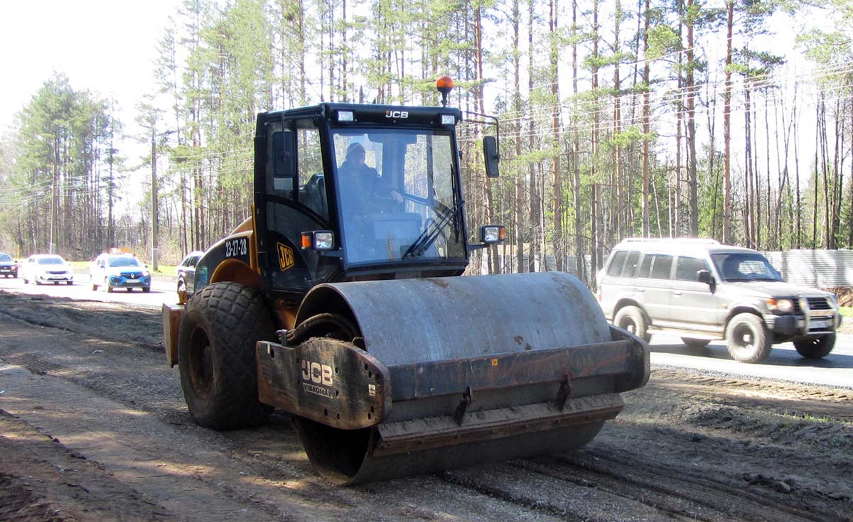 Удмуртия, № 5618 УС 18 — JCB VM132 D/PD