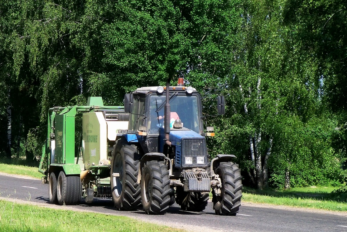 Могилёвская область, № IВ-6 3575 — Беларус-1221.2; Прицепы сельскохозяйственные — Пресс-подборщики (общая)