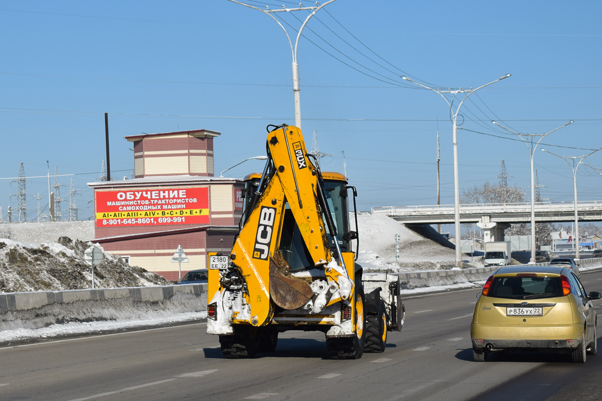 Алтайский край, № 2180 ЕЕ 22 — JCB 3CX