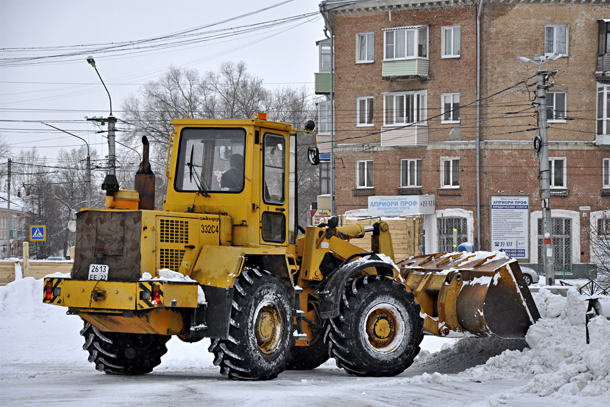 Алтайский край, № 2613 ЕЕ 22 — Амкодор-332С4