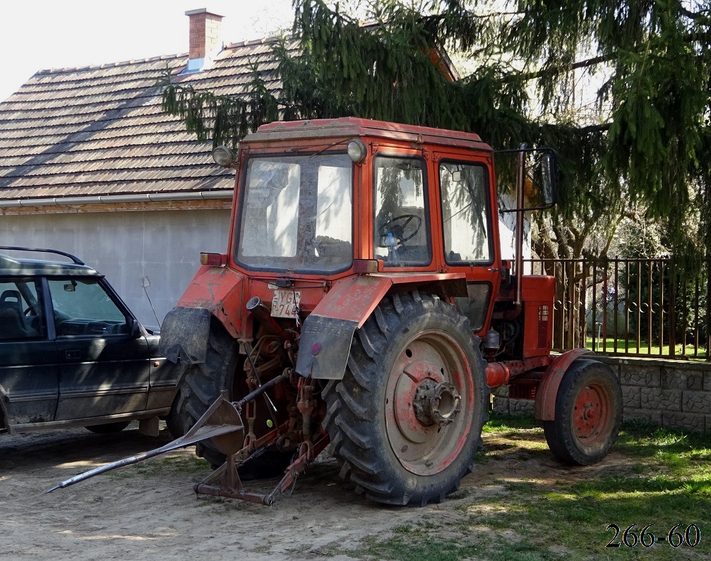 Венгрия, № YGL-744 — МТЗ-550; Венгрия — Трактора с задними вилами для перевозки тюков сена