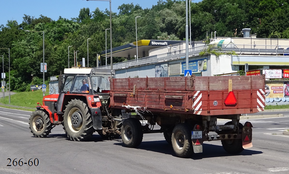 Словакия, № VK-400AB — Zetor 10145; Словакия, № VK-596YC — BSS (общая модель)