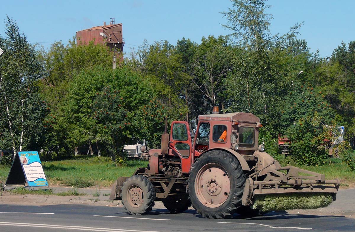 Удмуртия, № 3718 УВ 18 — Т-40АМ