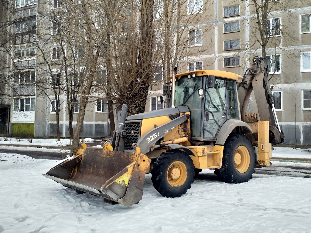 Тверская область, № 9223 ТМ 69 — John Deere 325J