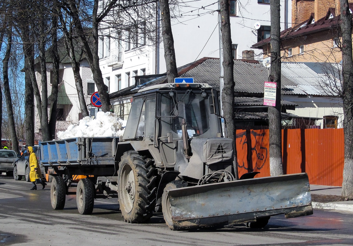 Калужская область, № 0105 КР 40 — Беларус-82.1