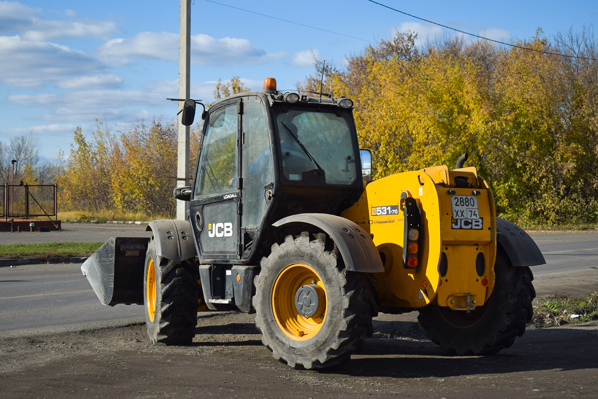 Алтайский край, № 2880 ХХ 74 — JCB 531-70