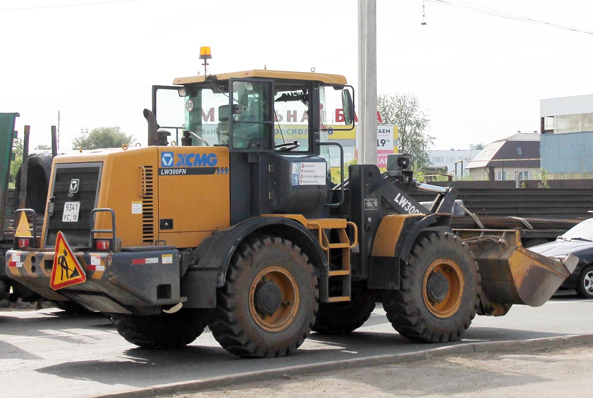 Удмуртия, № 9341 УС 18 — XCMG LW300 (общая модель)