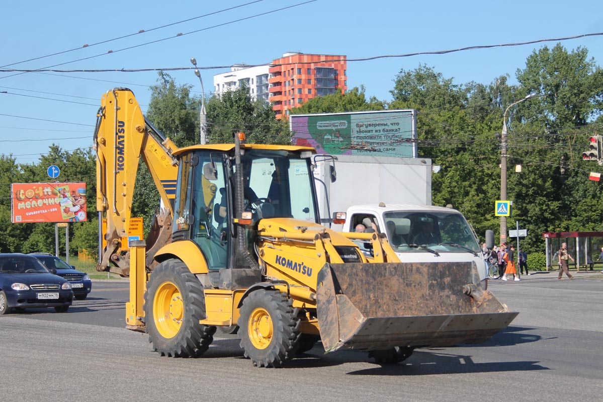 Удмуртия, № 2159 УА 18 — Komatsu WB93