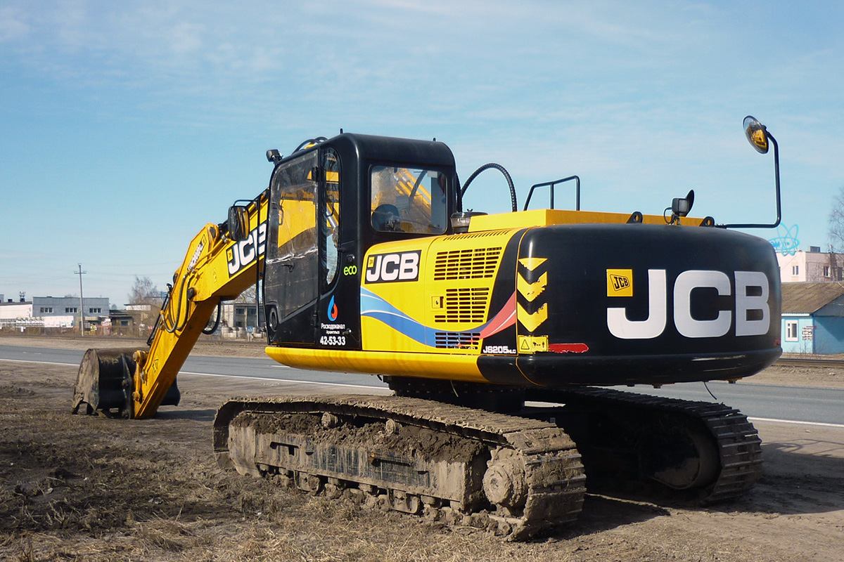 Архангельская область, № 8807 МК 22 — JCB JS205 SC/LC