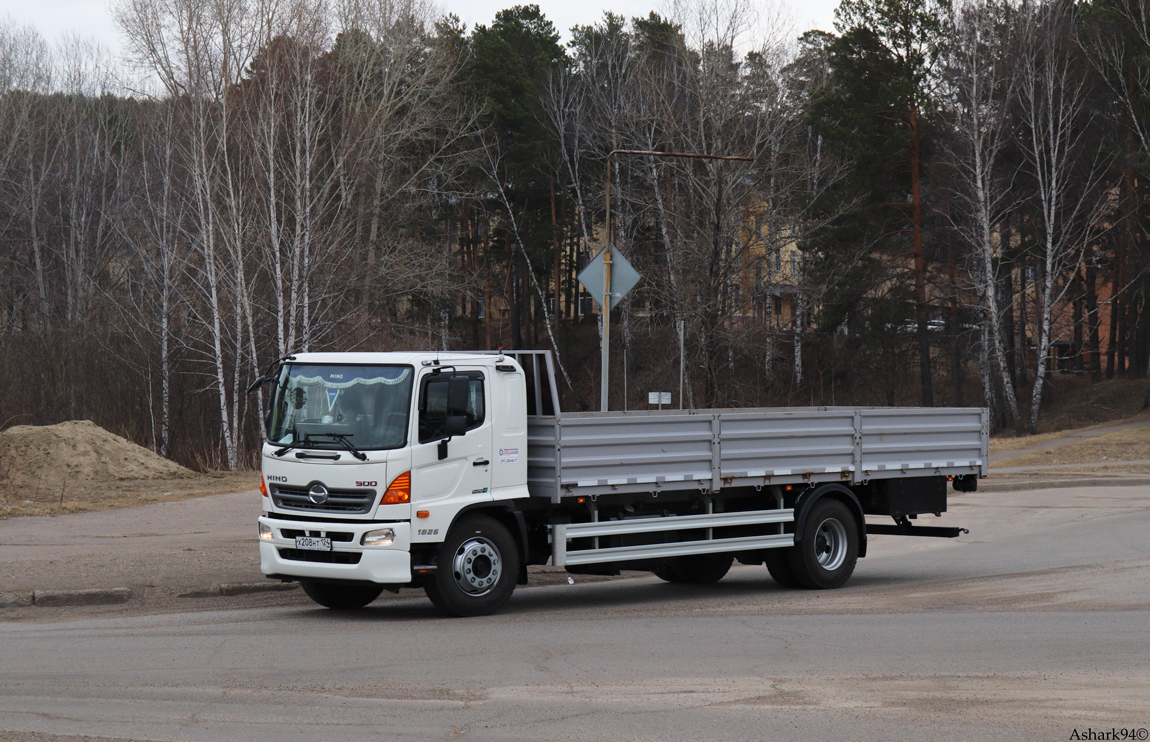 Красноярский край, № Х 208 НТ 124 — Hino 500