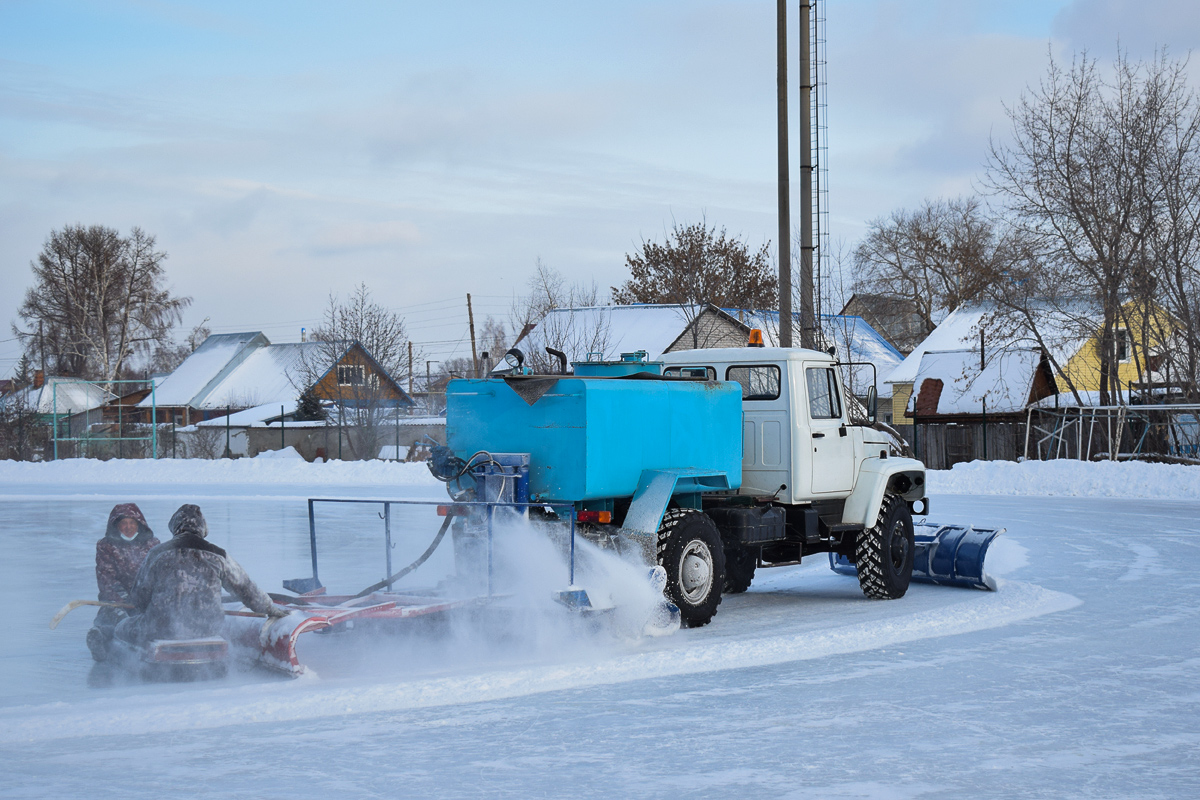 Алтайский край, № (22) Б/Н 0215 — ГАЗ-33081 «Садко»