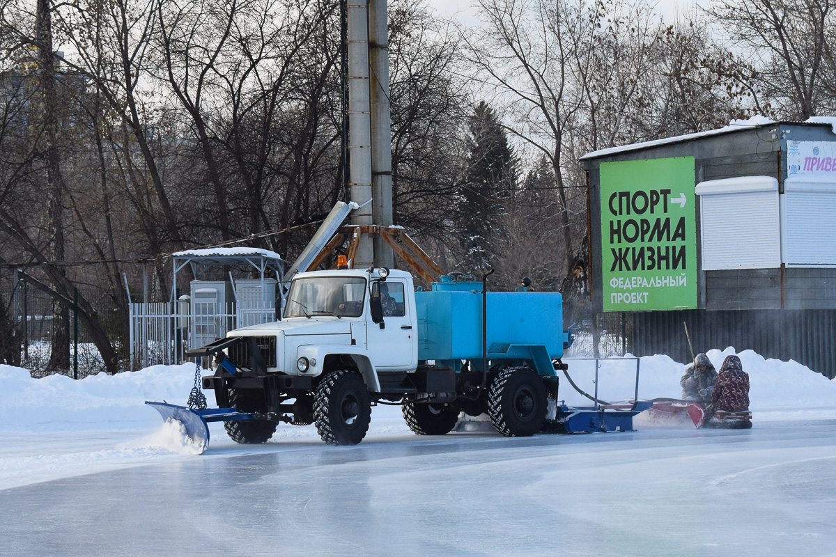 Алтайский край, № (22) Б/Н 0215 — ГАЗ-33081 «Садко»