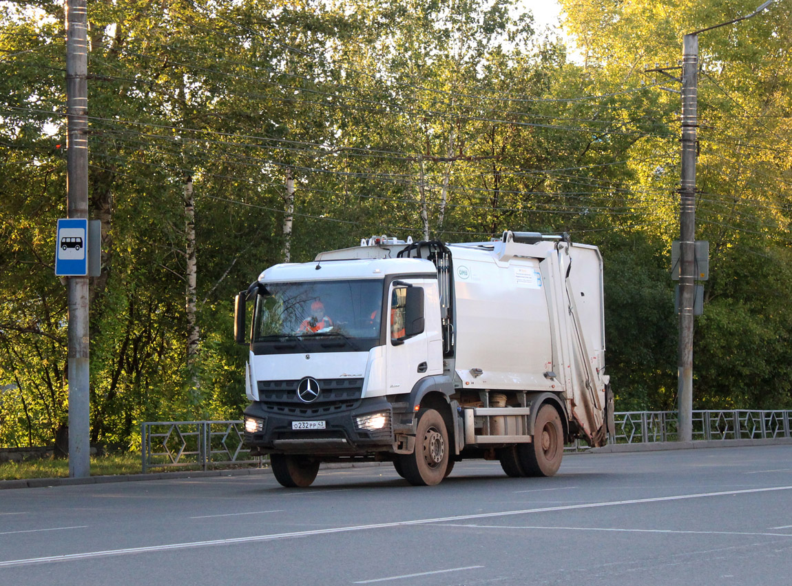 Кировская область, № О 232 РР 43 — Mercedes-Benz Arocs 2033 [Z9M]