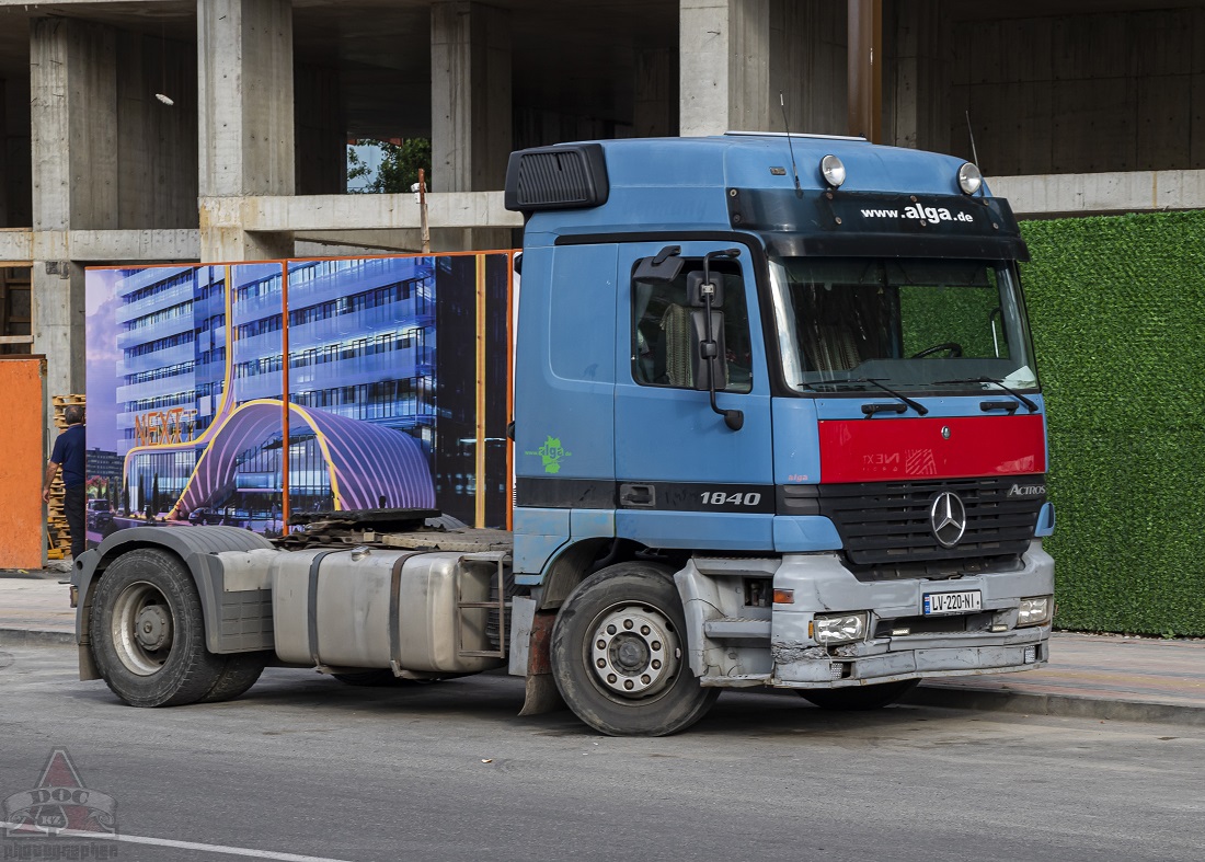 Грузия, № LV-220-NI — Mercedes-Benz Actros ('1997) 1840