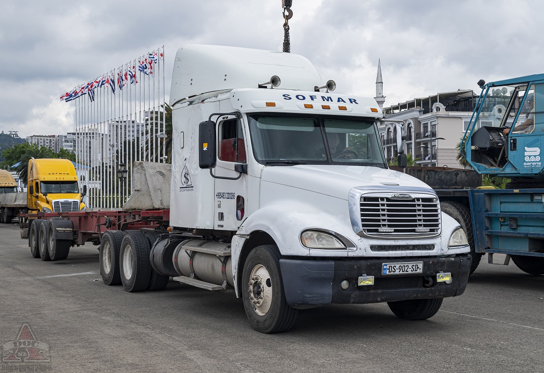 Грузия, № DS-902-SD — Freightliner Columbia