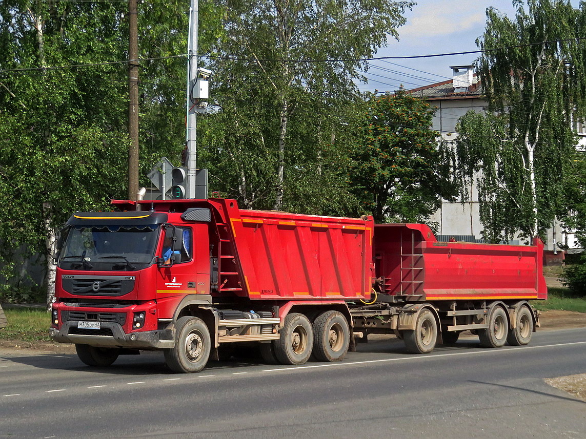 Кировская область, № М 305 ОУ 43 — Volvo ('2010) FMX.400 [X9P]