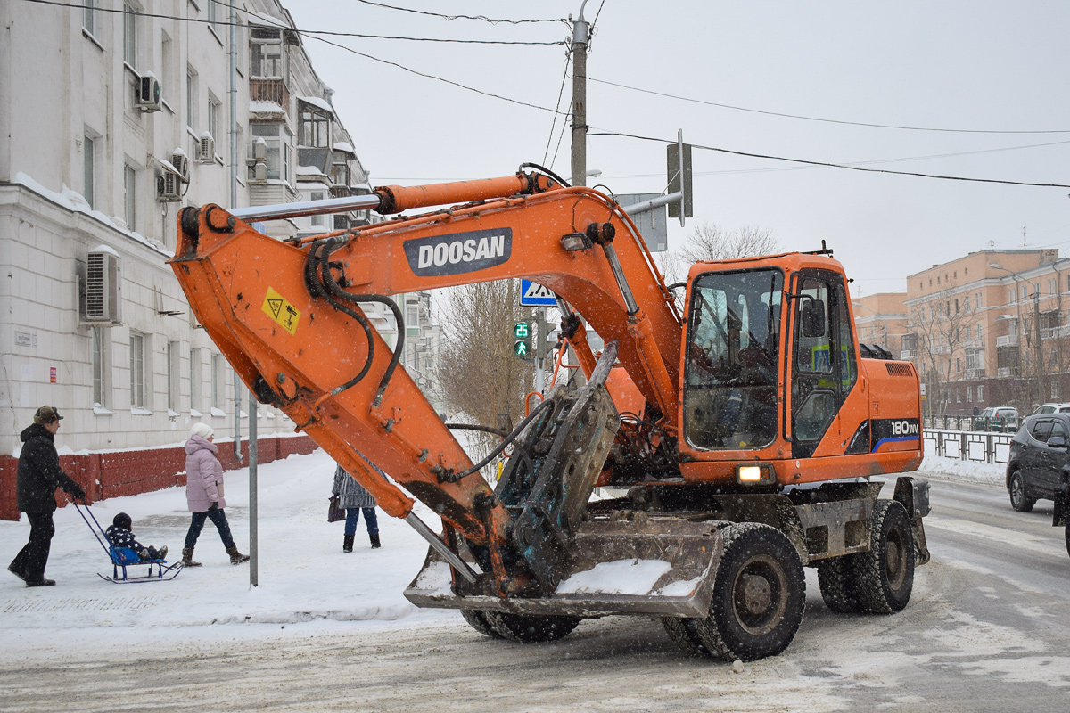 Алтайский край, № 6844 АУ 22 — Doosan Solar 180W-V