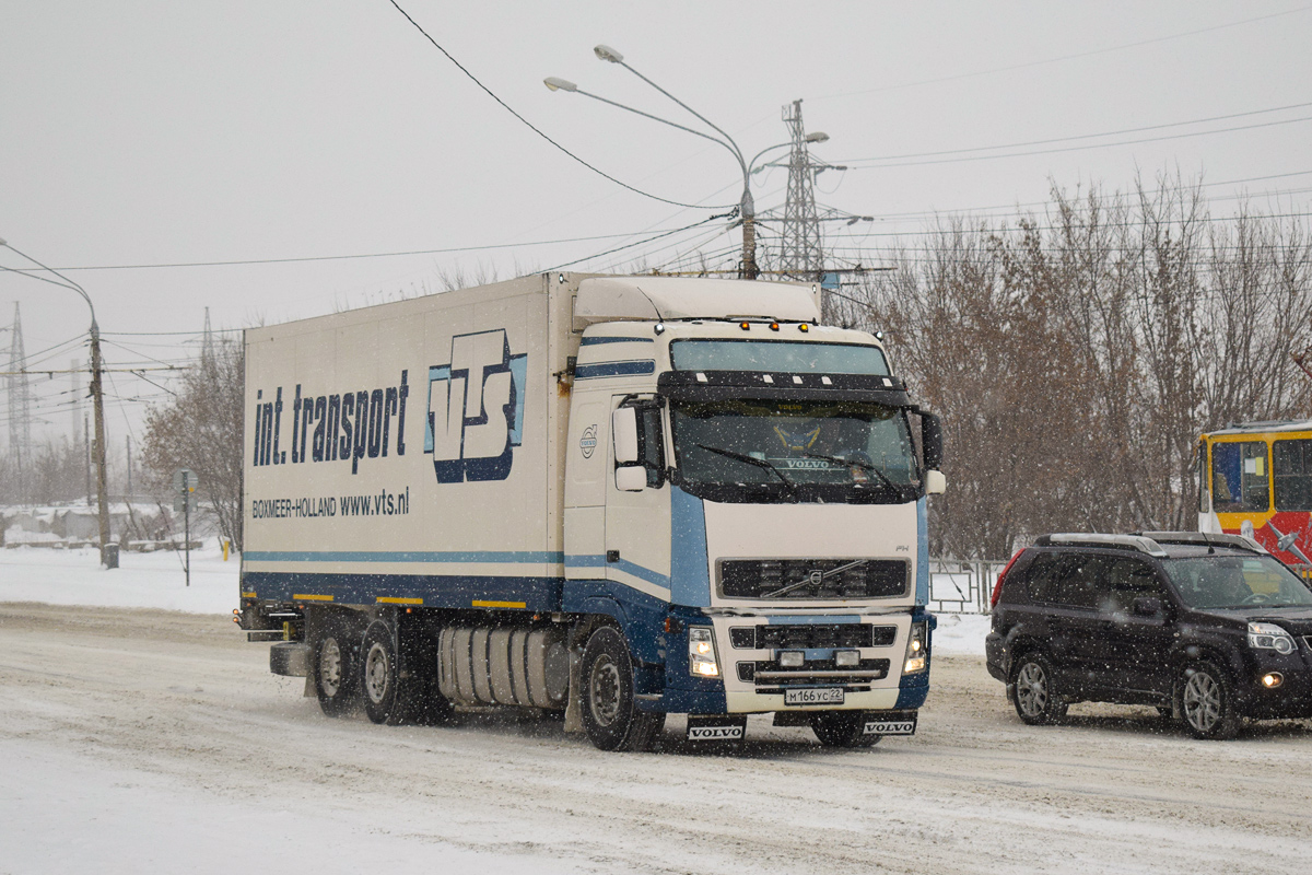 Алтайский край, № М 166 УС 22 — Volvo ('2002) FH12.400