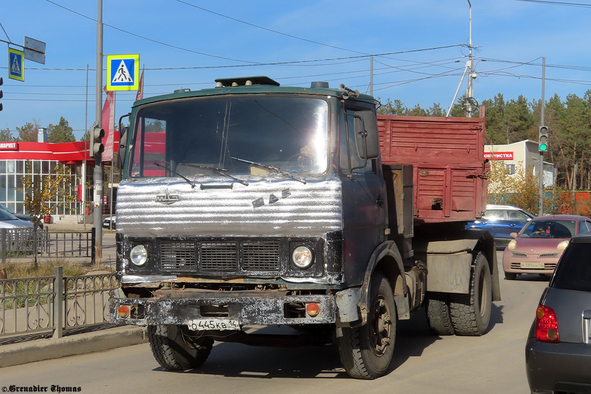 Саха (Якутия), № О 445 КВ 14 — МАЗ-5337 (общая модель)
