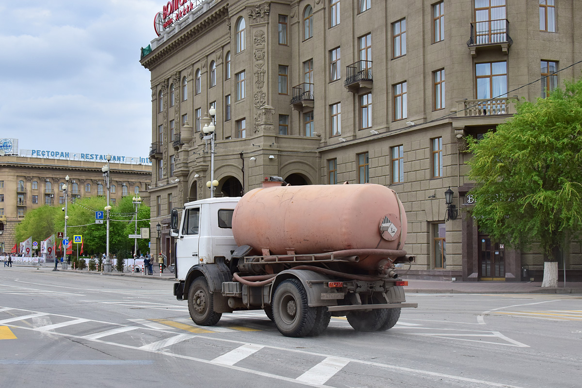 Волгоградская область, № Р 474 ЕН 76 — МАЗ-5551A2