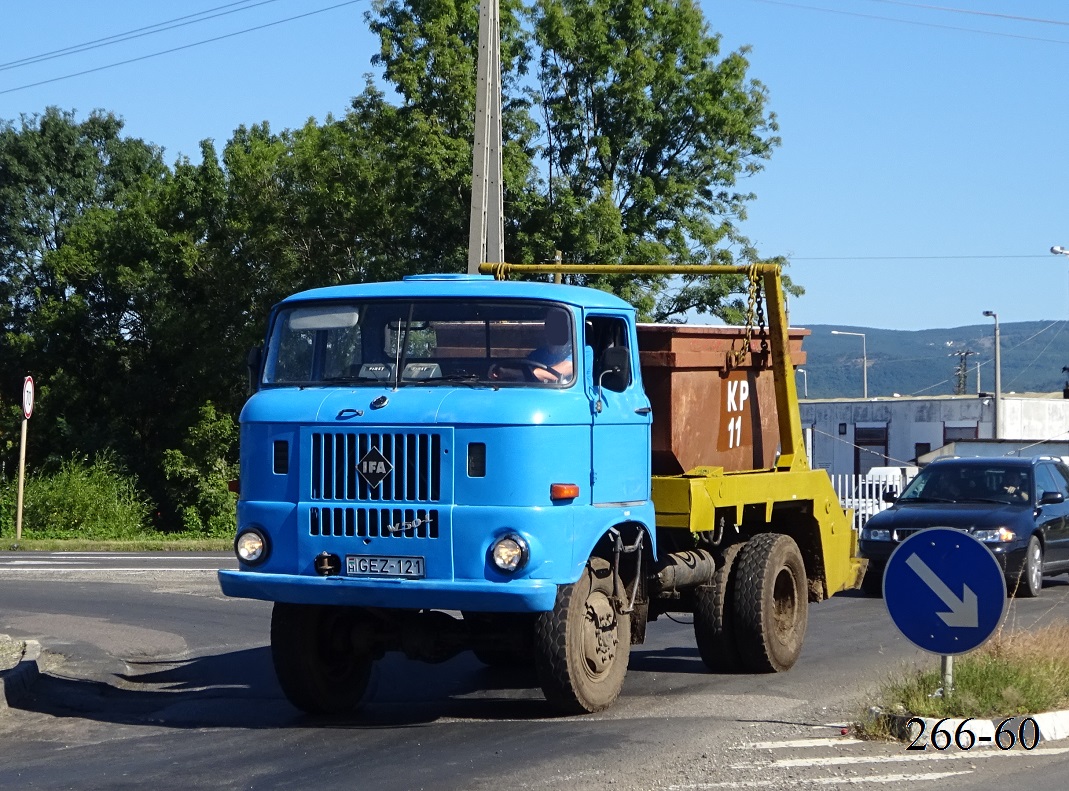 Венгрия, № GEZ-121 — IFA W50LA/K, LA/Z; Венгрия — Сбор винограда в Венгрии