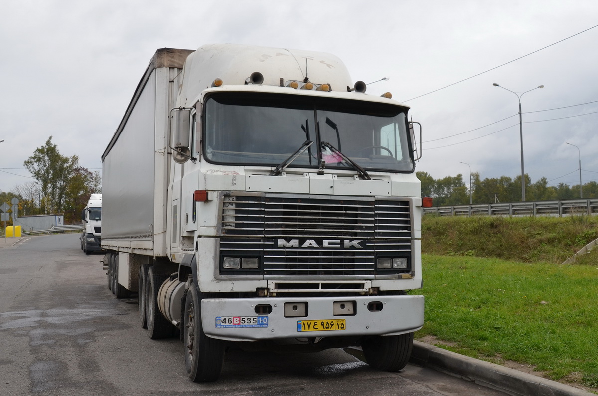 Иран, № 46 B 585 10 — Mack MH Ultraliner