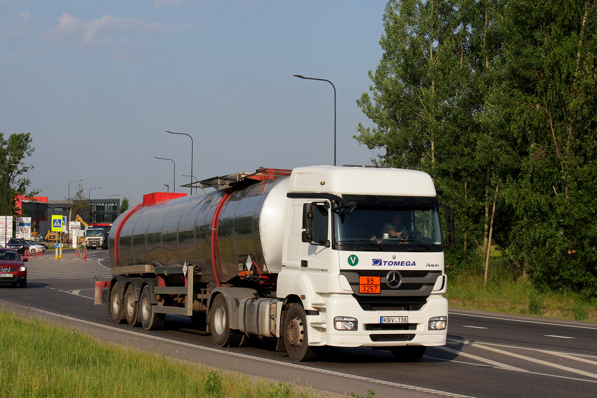 Литва, № KBV 136 — Mercedes-Benz Axor 1843