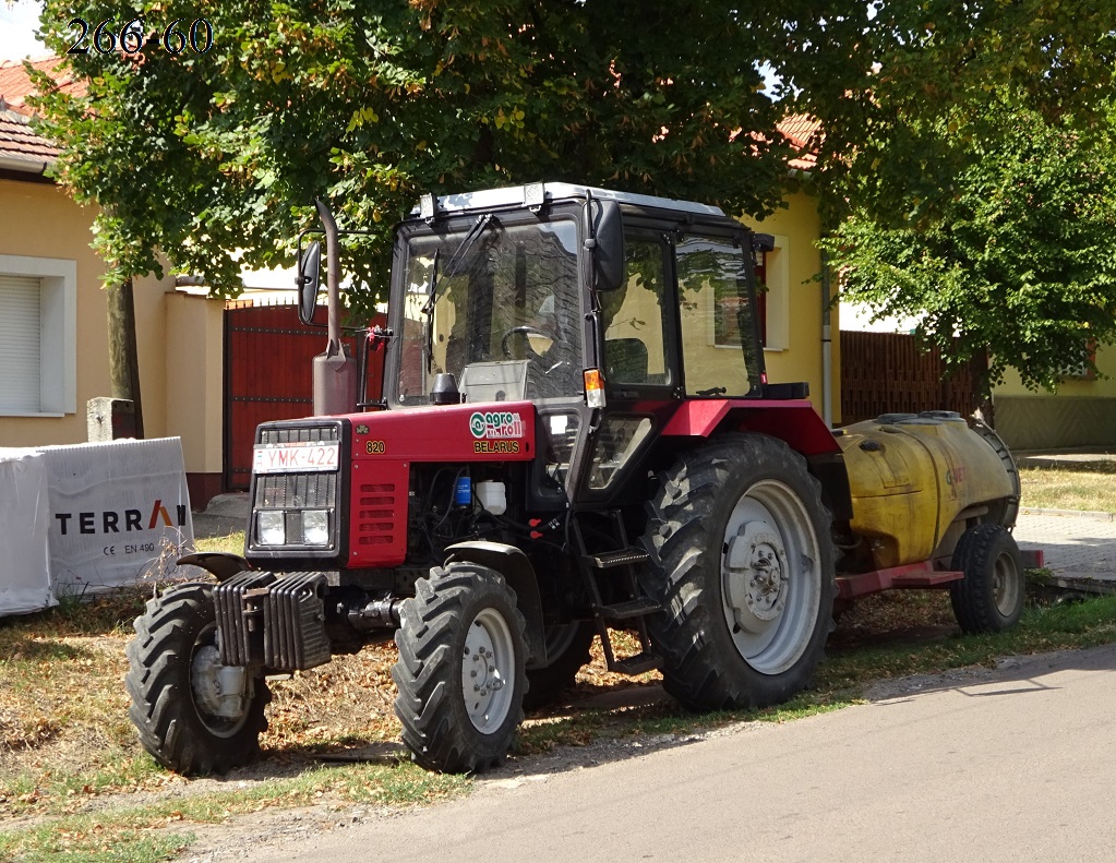 Венгрия, № YMK-422 — Беларус-820