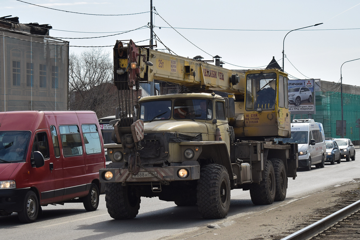 Алтайский край, № А 888 НТ 22 — Урал-4320-40