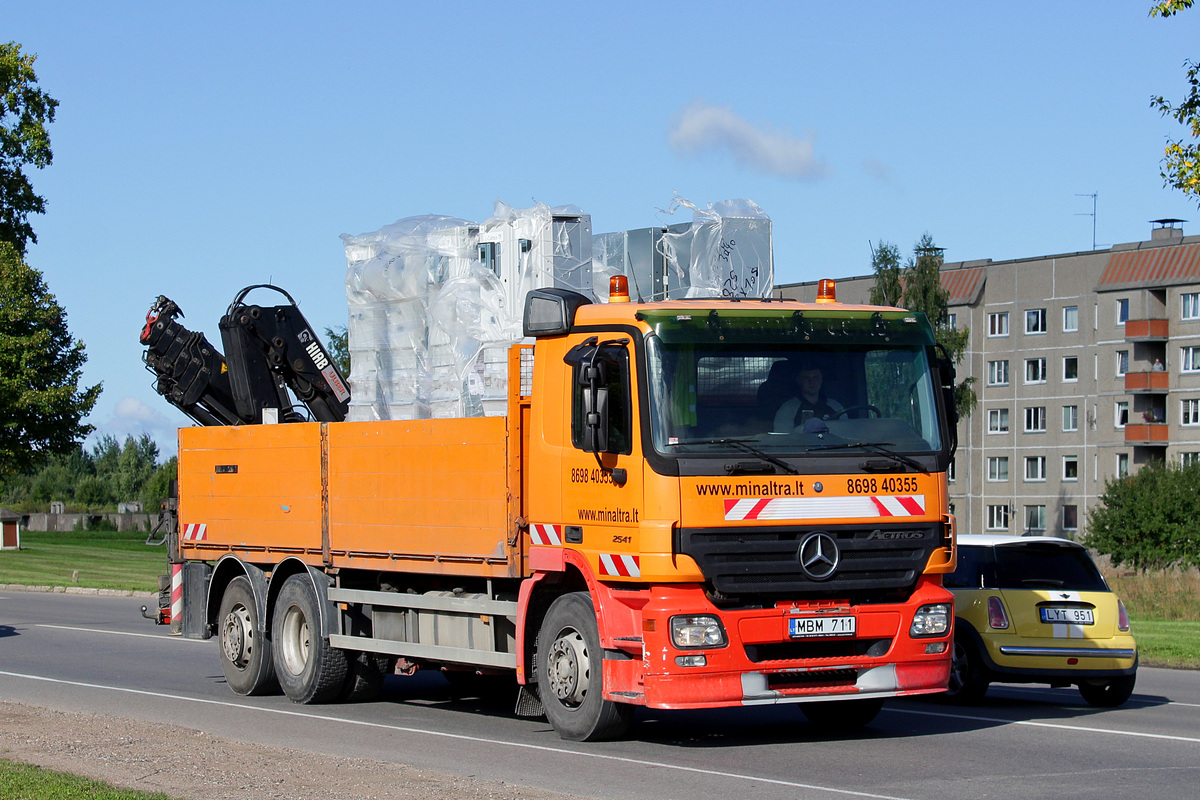 Литва, № MBM 711 — Mercedes-Benz Actros ('2003) 2541