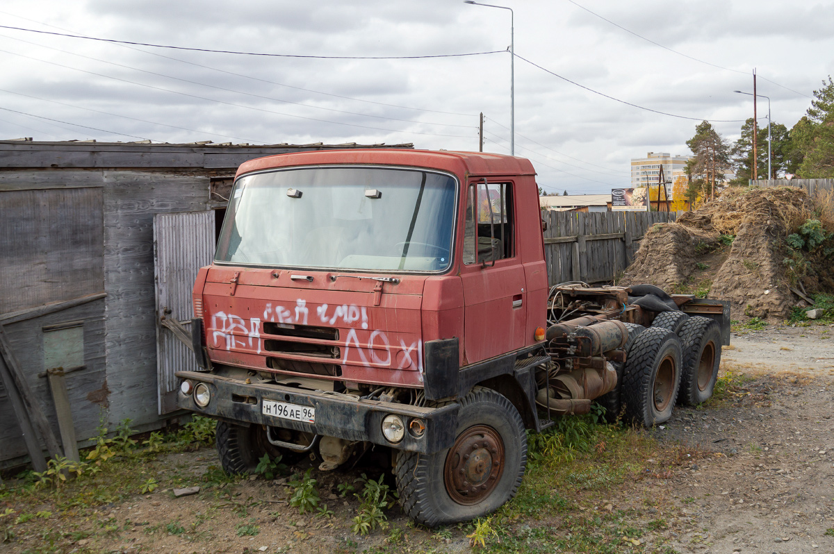 Свердловская область, № Н 196 АЕ 96 — Tatra 815 S1