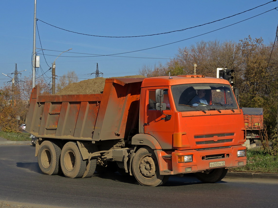 Кировская область, № Е 400 ОВ 43 — КамАЗ-65115-N3